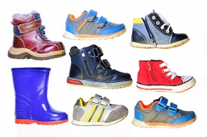 Should Babies Wear Shoes While Indoors?